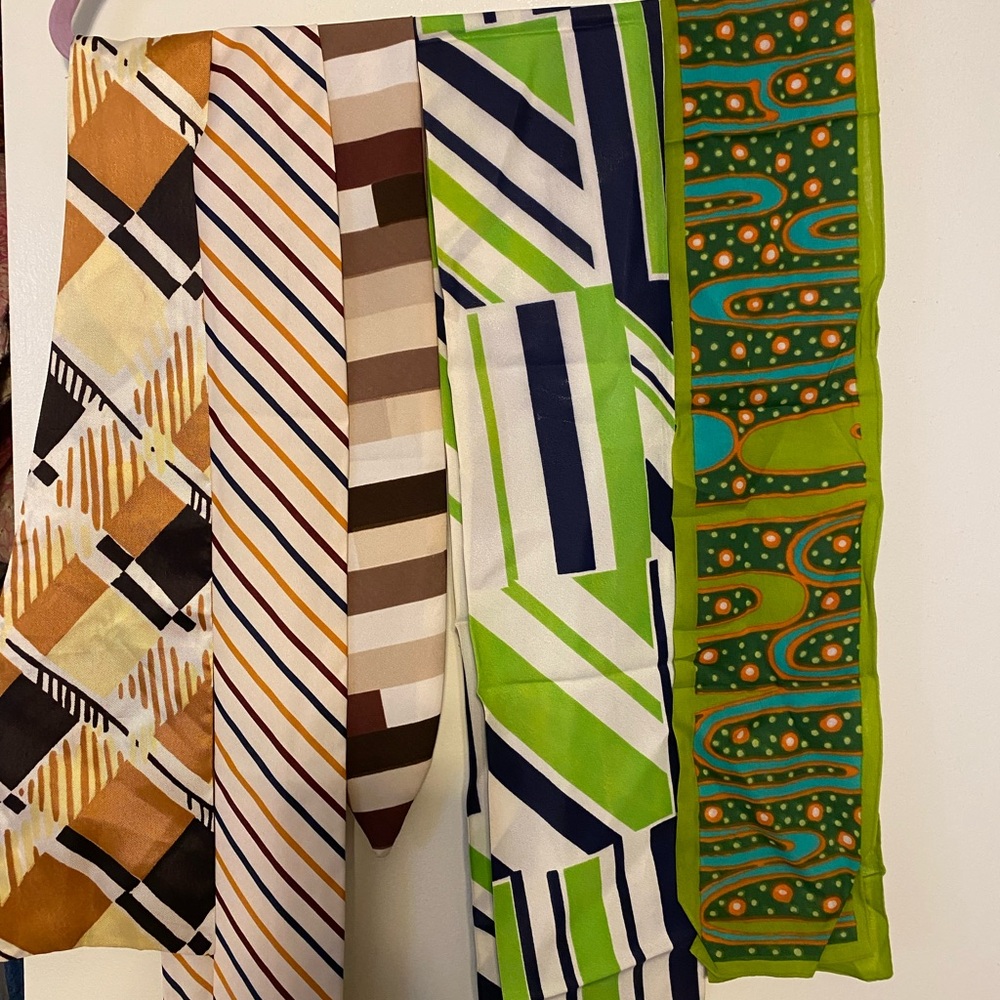 5 VINTAGE Colorful Geometric and Abstract Patterned Scarves